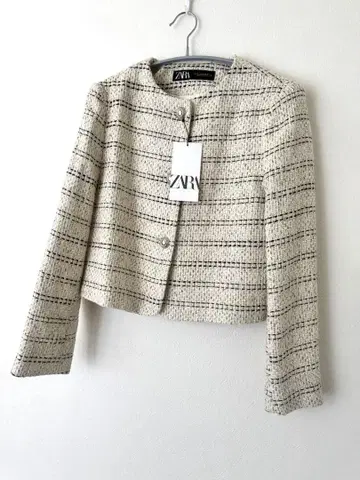 ZARA 트위드 자켓 미사용 새상품