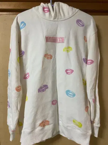 Rady 롱 후드티 립스틱 프린트