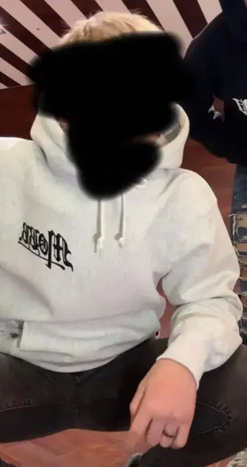 mobb 후드티 m 사이즈