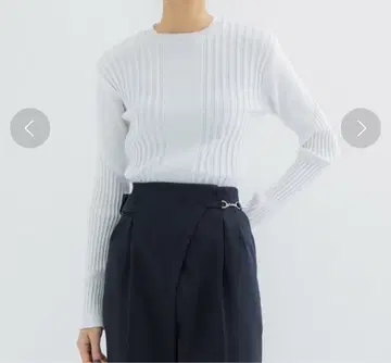 [ 새상품급 ] UNITED TOKYO 슈팅 리브 니트 화이트