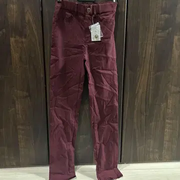 버건디 스트레이트 레그 스패츠 axes