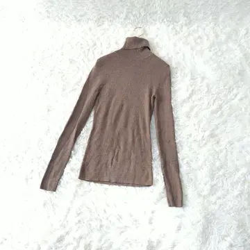 유니클로 울 터틀넥 니트 스웨터 M 브라운