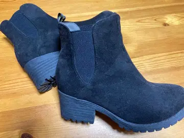 블랙 스웨이드 사이드 고어 부츠 중간 힐