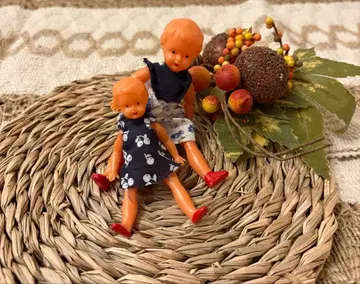 DDR 인형 자매 빈티지