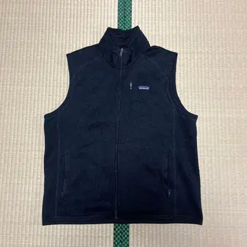 patagonia 블랙 집업 베스트