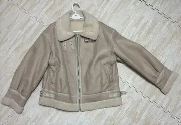 베이지 무스탕 코트 M 사이즈