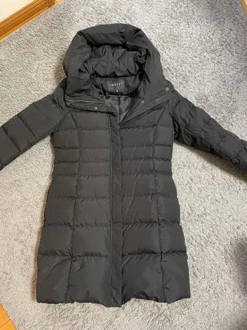 INDIVI 블랙 다운 자켓 후드 부착 38