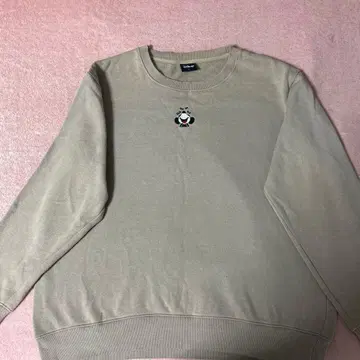 Disney 베이지 맨투맨 L 사이즈