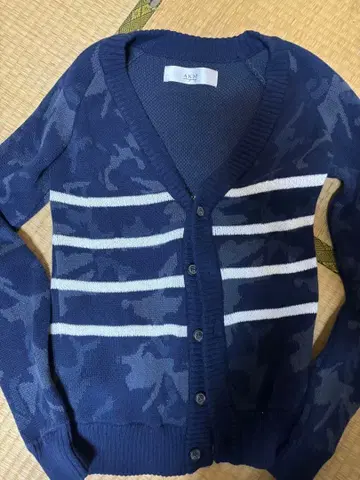 AKM 네이비 카모 패턴 가디건 S 사이즈
