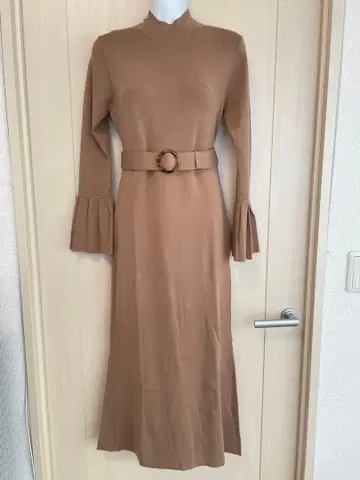 핑키앤다이안 니트 원피스