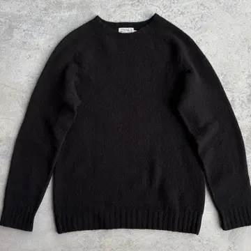 새상품급 INVERALLAN 크루넥 스웨터 블랙 42