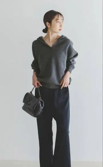 NOBLE 접결 턱 편직 후드 풀오버