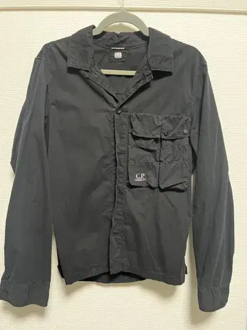 C.P. Company 블랙 밀리터리 셔츠