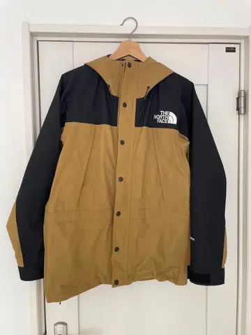 마운틴 라이트 자켓 NP11834 브리티시 카키 S 사이즈