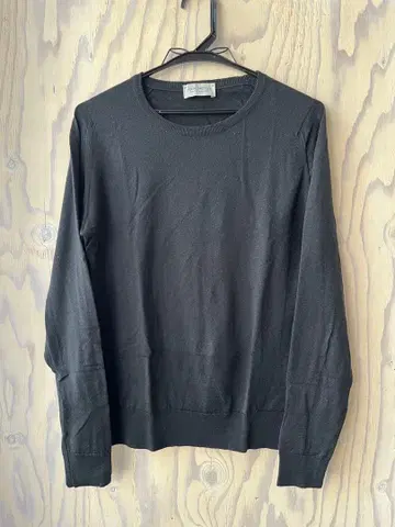 JOHN SMEDLEY 존스메들리 크루넥 스웨터 블랙