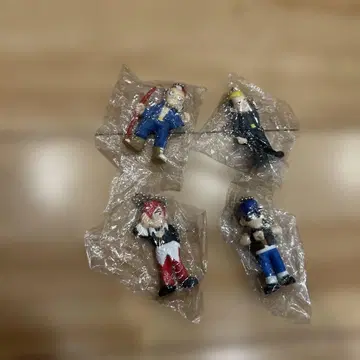 캐릭터 피규어 4개 세트