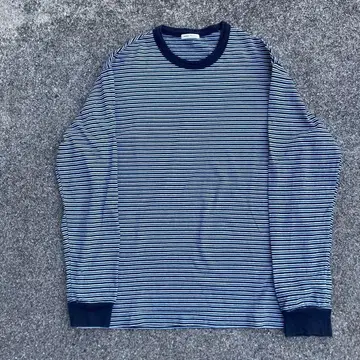 UNIVERSAL PRODUCHY 보더 롱 T