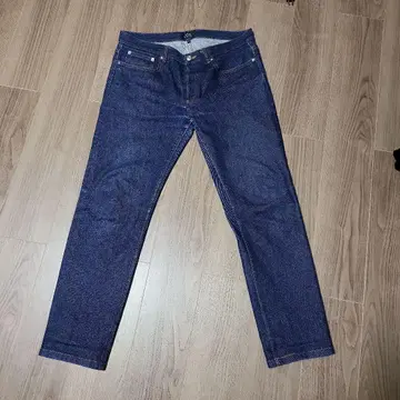 A.P.C. PETIT STANDARD 스트레이트 데님 34