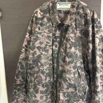 Onituka Tiger 자켓 카모플라쥬