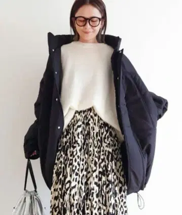 미착용 새상품급 [ notch. by yui ] 2WAY 몬스터 코트