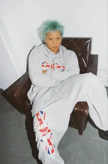 9090 그레이 지퍼 후드티