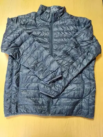 유니클로 남성용 네이비 다운 자켓