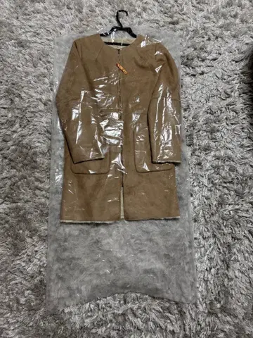 BEAMS HEART 베이지 무스탕 코트