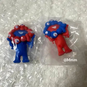 미야쿠미야쿠 가챠 서 있는 모습 2종