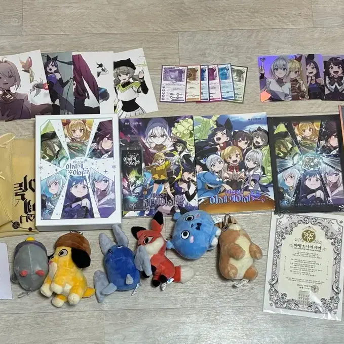 Bulk sale of Ise-dol goods (Woowakgoodz) including Cha Se-dol, Ma Se-dol, and pop-up items