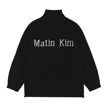 Matin Kim 블랙 하이넥 스웨터