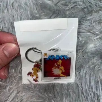 메트로이드 썸 아크릴 키링
