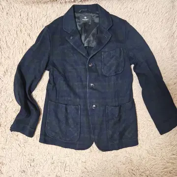 뷰티앤유스 자켓