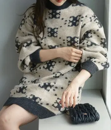 chico 니트 원피스 베이지 x 블랙