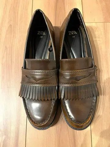 새상품 ZARA 여성용 프린지 로퍼 38 브라운