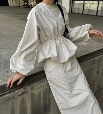 아이보리 셋업 벌룬 슬리브