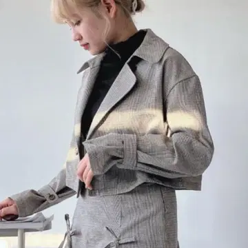 [ 즉시 구매 가능 ] AS KNOW AS plus 테일러드 숏 자켓