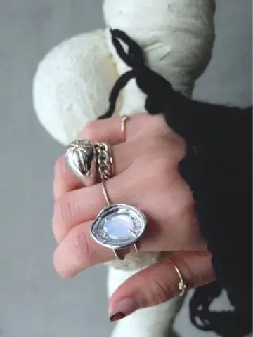 un by Tomoyo yoshida 플뢰르 페탈 반지