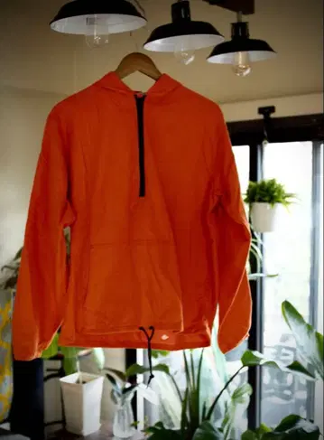 오렌지 후드 부착 풀오버 하프 지퍼 vintage