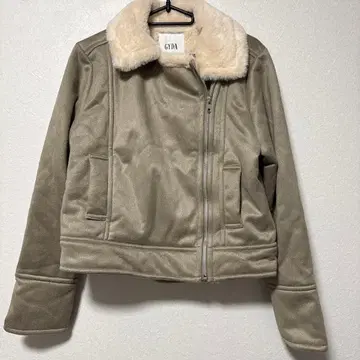 [ GYDA ] 베이지 보아 자켓