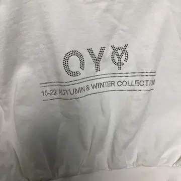 OY 큐빅 로고 크롭 맨투맨 프리 사이즈