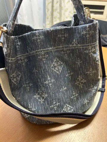 데님 꽃무늬 핸드백 러셋