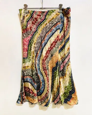 폴스미스 블랙 단추 무늬 스커트 Paul Smith BLACK