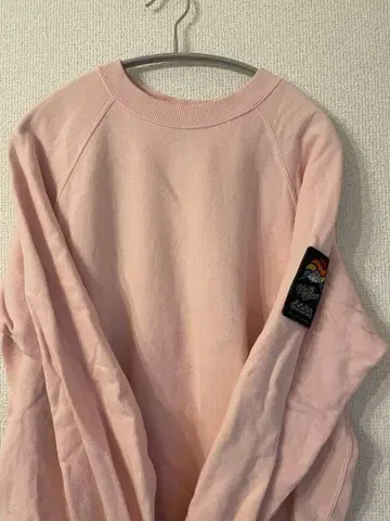 muta marine 핑크색 트레이닝복