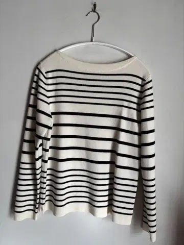 Tomorrowland 스웨터