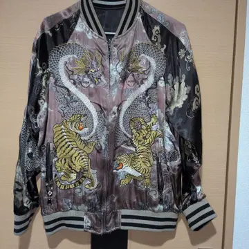 드래곤과 호랑이 자수 새틴 스카잔