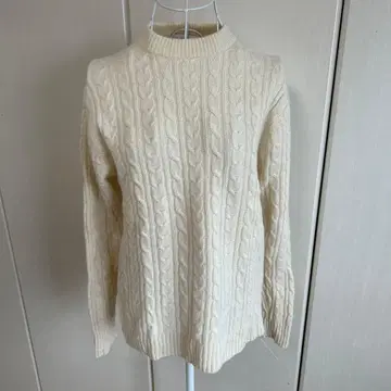어반 리서치 울 캐시미어 케이블 짜임 니트 아이보리