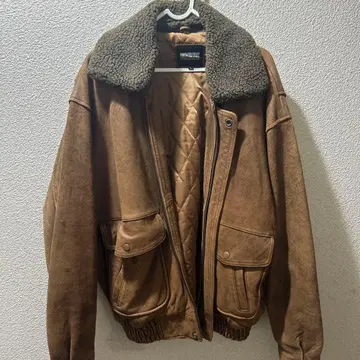 남성용 가죽 재킷 L 사이즈입니다