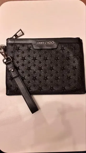 지미추 블랙 가죽 클러치백