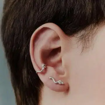 MARIA BLACK 마리아블랙 이어커프 Iris Earcuff