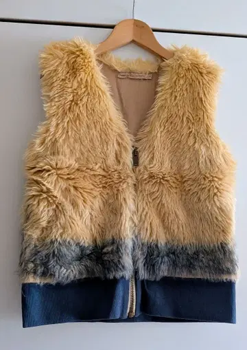 Mean by ROSEANNA 퍼 베스트 베이지 그레이